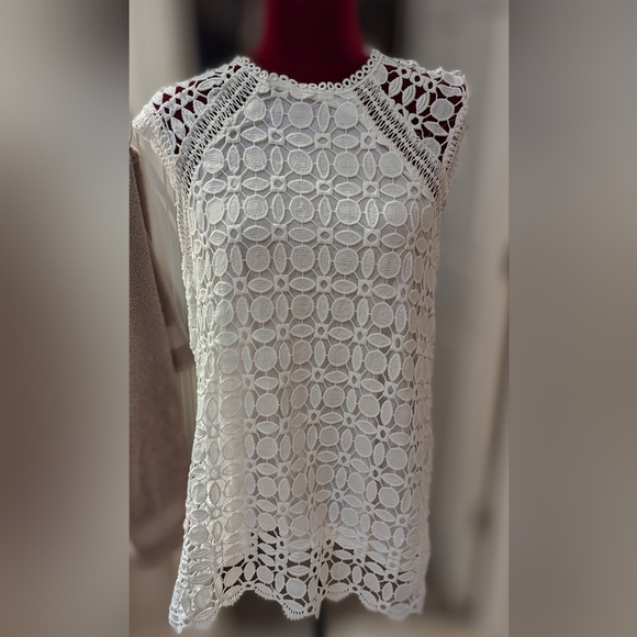 Suzanne Betro Lace White Top - Picture 1 of 3